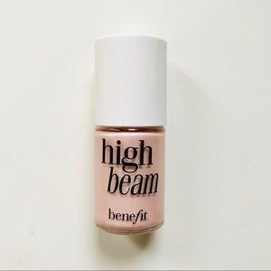 ✨Benefit: High Beam Highlighter✨